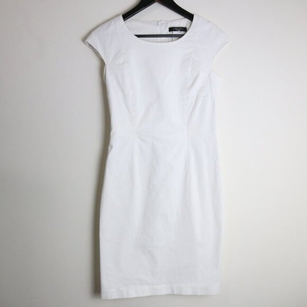 Weekend Max Mara Tailored Seamed Cap Sleeve White Dress Size 42